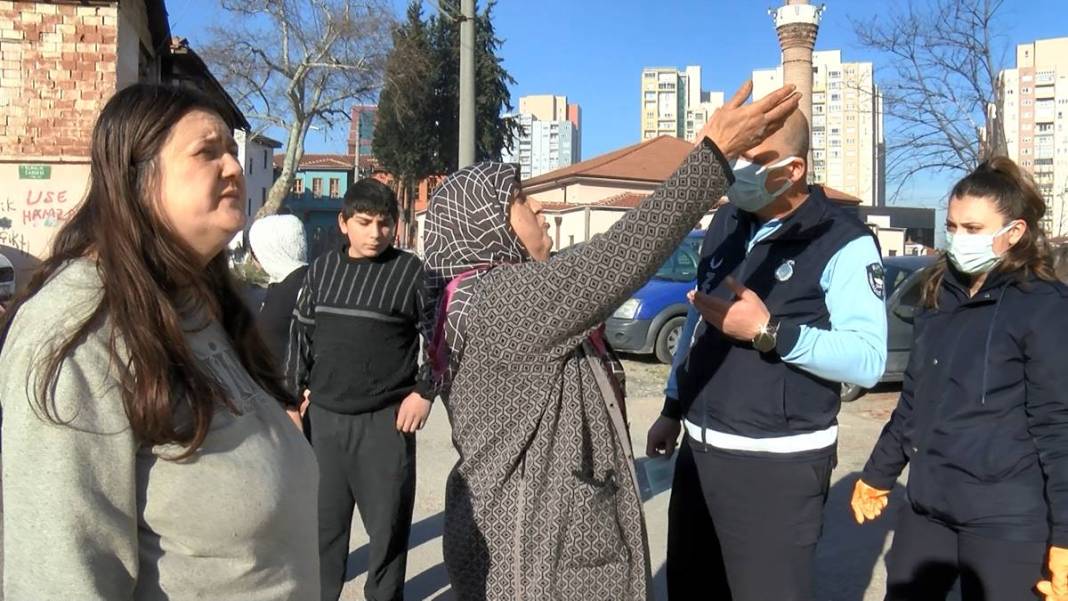 'Her şeyimi alıyorsunuz' diyerek kamyonun peşinden koştu! Komşuları ihbar etmişti 3